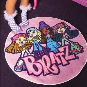ISO !!!! Bratz Pink Round Rug - Looking to buy this rug if someone has one